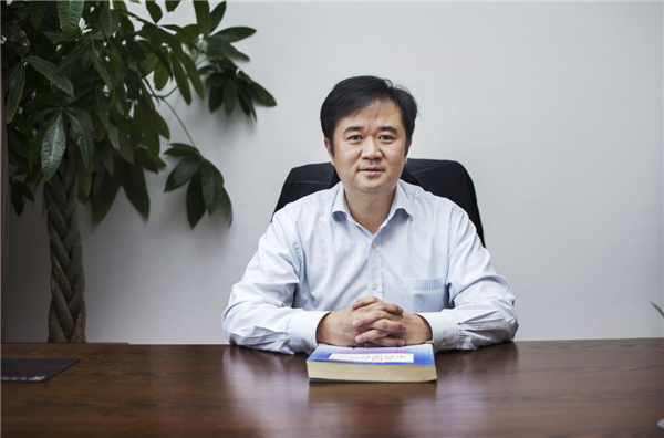 “文创设计要与市场相结合,要走近大家的生活”——对话尚品书院校长杨永炘_行业资讯_旅游频道_云南网